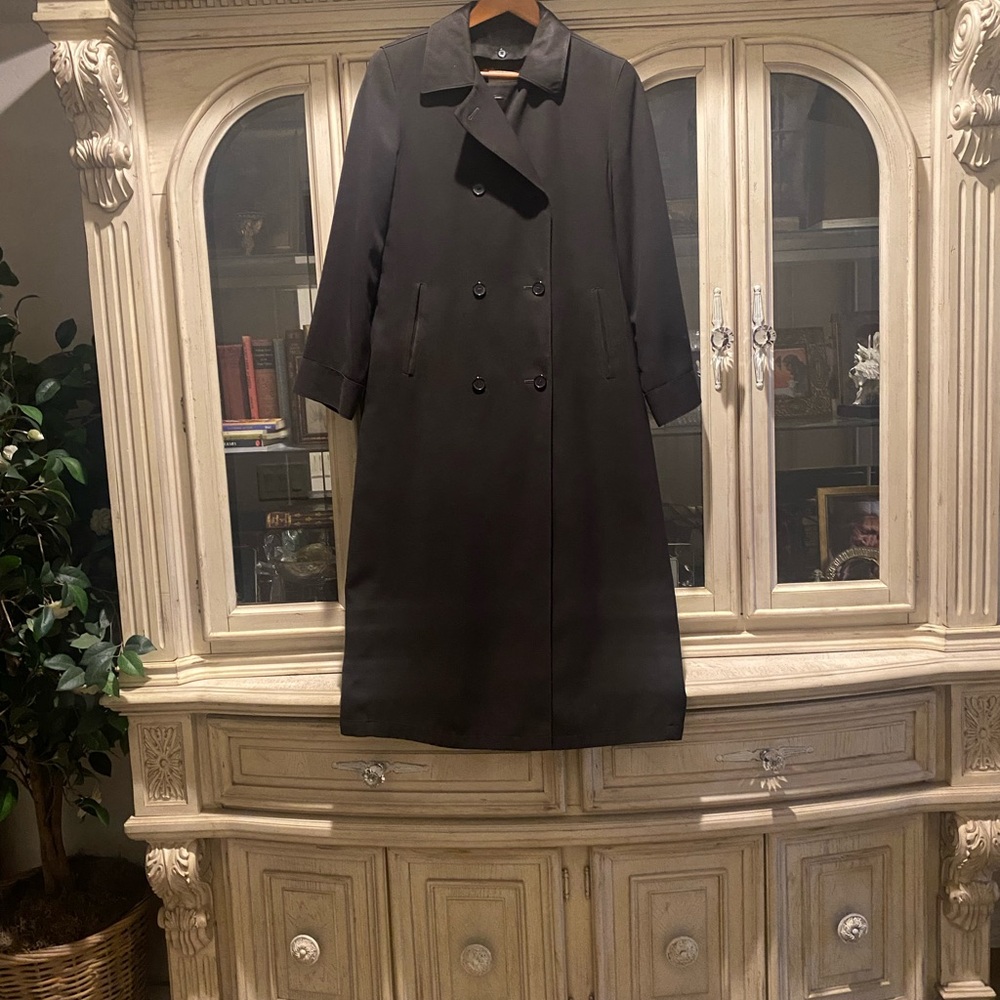 Buy rainy daySale!Anne Klein Expresso sz8.Woman’s Trench Coat w/ buttoned lining